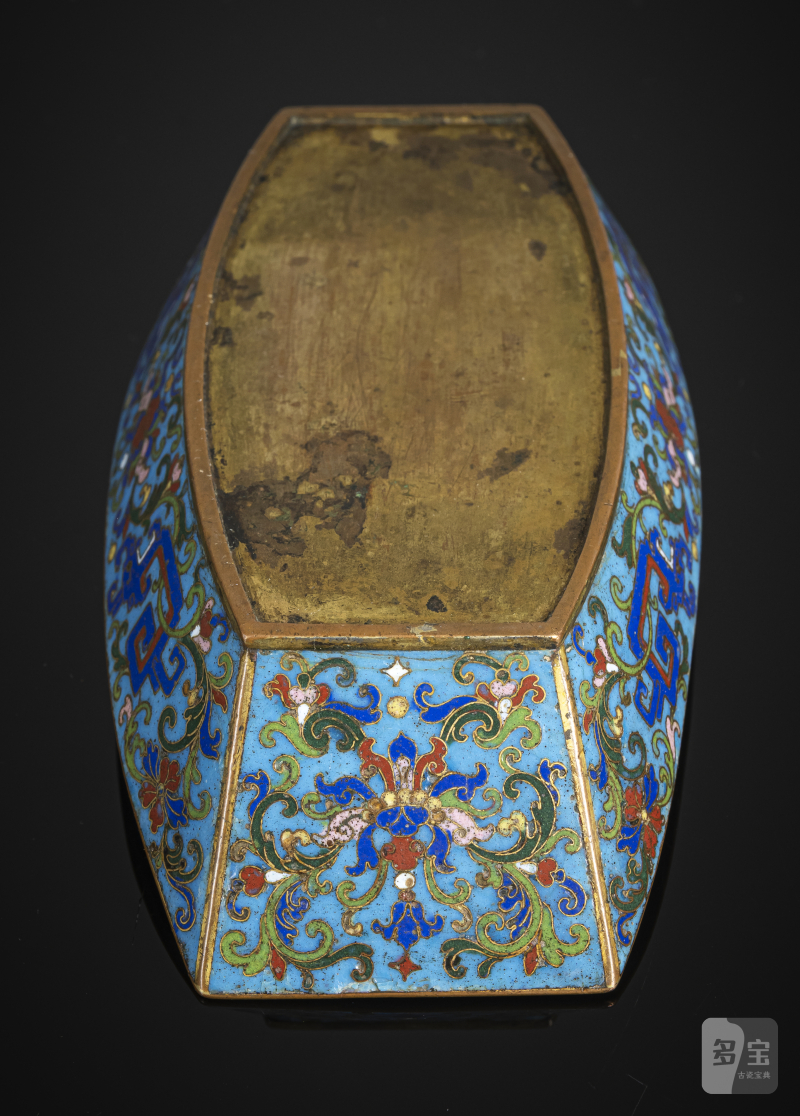 A cloisonné-enamelled bowl in the shape of an ingot with partial fire gilding - 图4